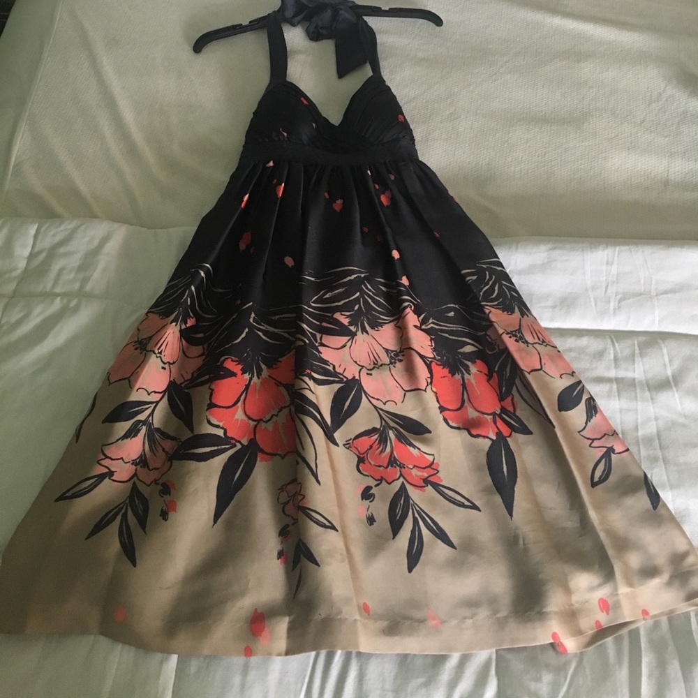 Max and Cleo size 2 silky halter dress BEAUTIFUL